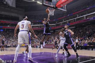 以其灵活的 以其灵活的