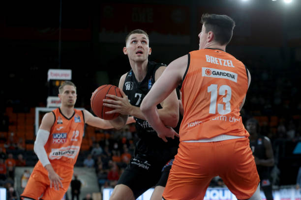 虽然他上赛 虽然他上赛