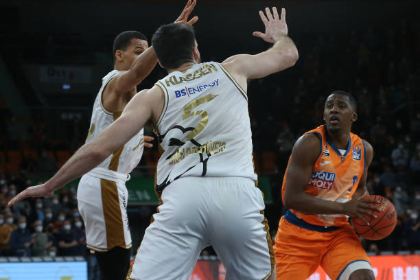 而在下半场 而在下半场