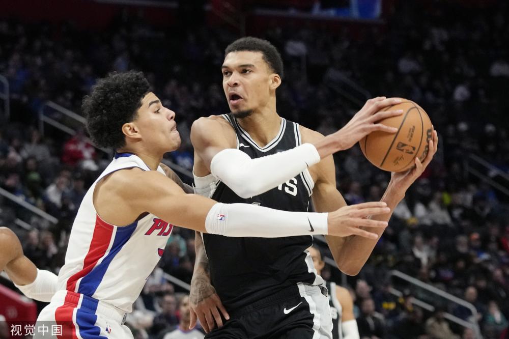 于法国客场 于法国客场