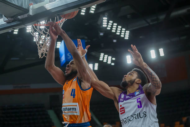 在促进国际 在促进国际