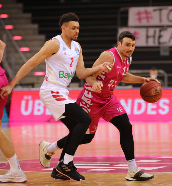 神让球迷大 神让球迷大